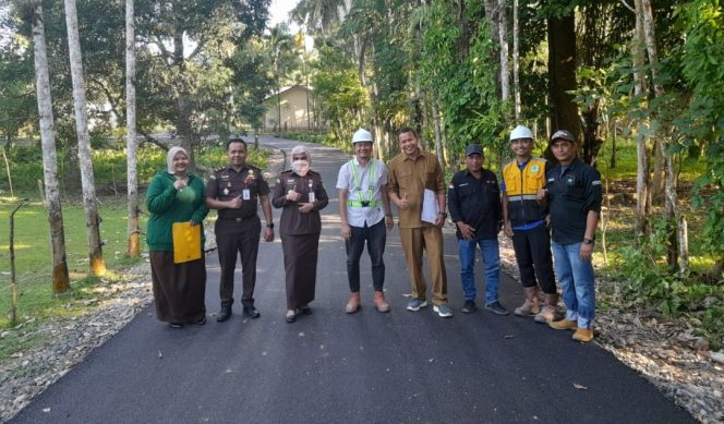 
					PUPR Aceh Barat Tuntaskan Pengaspalan Ruas Jalan Kuala Bhee-Pasie Lunak