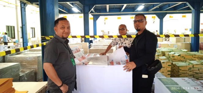 
					Panwaslih Nagan Raya Lakukan Pengawasan Proses Produksi Surat Suara Pilkada 2024