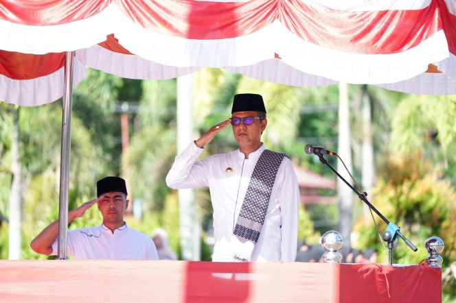 
					Pj Bupati Nagan Raya Pimpin Upacara Hari Santri Nasional Tahun 2024