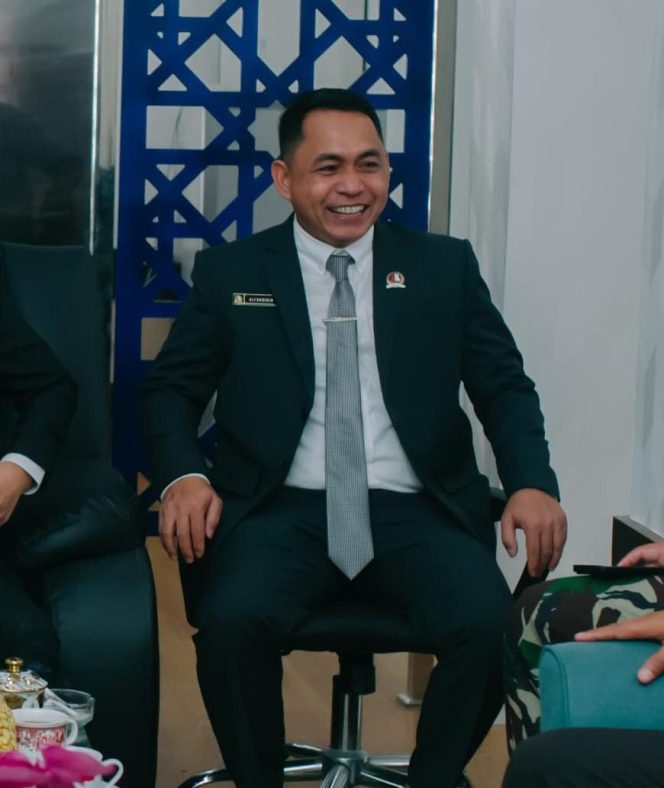 
					Kader Gerindra ini Minta PJ Bupati Nagan Raya Ambil Sikap Dugaan Oknum Kadis Terlibat Politik praktis