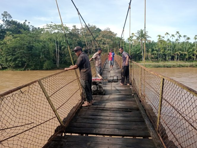 
					Dinilai Rawan Kecelakaan PUPR Aceh Barat Segera Perbaiki Jembatan Gantung Kajeung-Drien Sibak