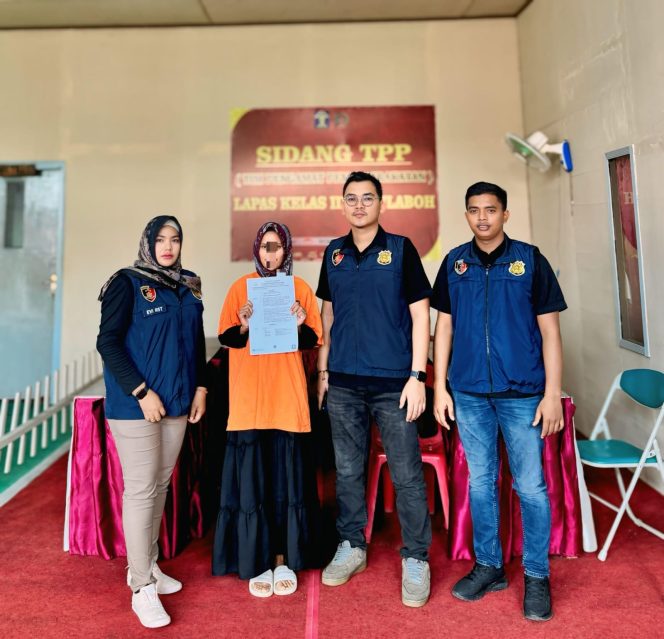 
					SatReskrim Polres Nagan Raya Serahkan Pelaku Arisan Bodong ke Jaksa Penuntut Umum 