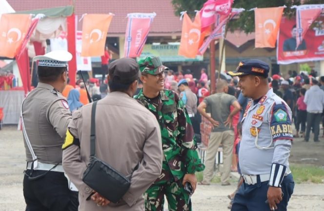 
					Polres Aceh Selatan Terjunkan Ratusan Personil untuk Pengamanan Kampanye Terbuka Paslon AMAL