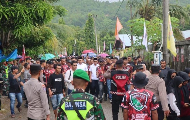 
					Polres Aceh Selatan Terjunkan Ratusan Personil untuk Pengamanan Kampanye Terbuka Paslon IMAN