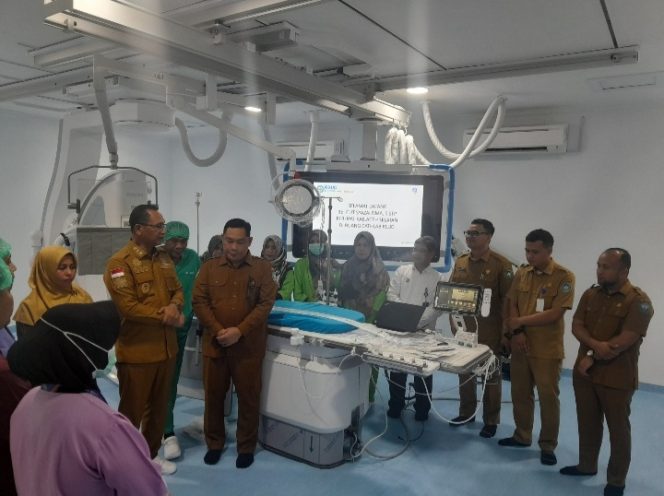 
					Pj Bupati Aceh Selatan, Cut Syazalisma Saksikan Tindakan Perdana Katerisasi Ruang Cath Lab RSUD Yuliddin Away