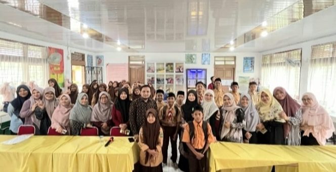 
					PKM Mahasiswa dan Dosen Prodi MPBEN FKIP USK Bangkitkan Semangat Belajar Siswa SMP 1 Darul Imarah