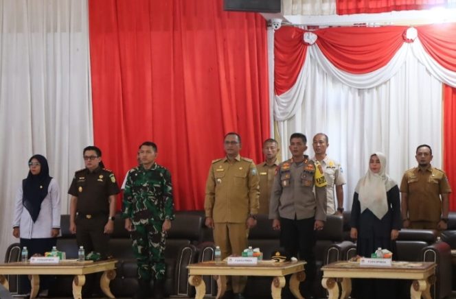 
					Pj Bupati Aceh Selatan Hadiri Pembukaan Rapat Pleno Penghitungan Suara Tingkat Kabupaten