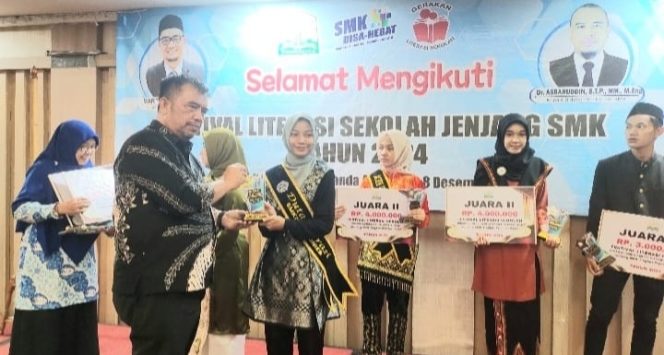 
					Siswi SMKN 1 Jeunib Raih Juara Satu FLS 2024, Ini Kata Kadisdik Aceh