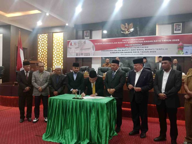 
					Sah DPRK Tetapkan Pasangan Teuku Raja Keumangan -Raja Sayang Jabat Bupati dan Wakil Bupati Nagan Raya