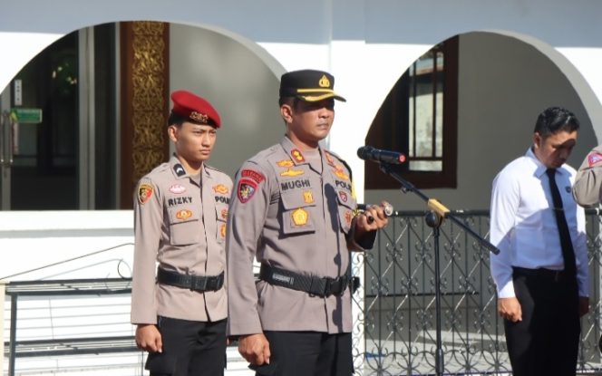 
					Pimpin Upacara Kenaikan Pangkat, Kapolres Aceh Selatan : Seluruh Anggota Terus Dukung Program Pemerintah