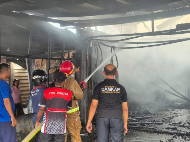 
					Tiga Unit Ruko dan Satu Rumah di Aceh Barat Terbakar