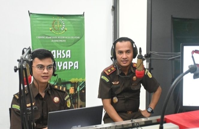 
					Program Jaksa Menyapa, Cabang Kejari Asel Bakongan Selenggarakan Penyuluhan Hukum Lewat Radio Kluetezz