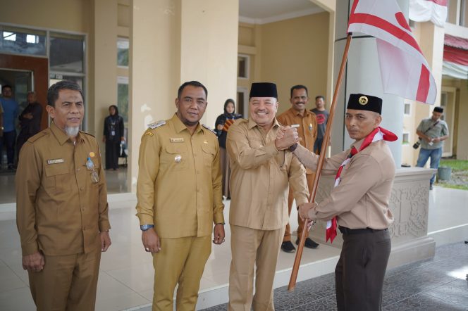 
					Bupati Nagan Raya Lepas Kontingen Pramuka untuk Mengikuti MTR XXIV di Aceh Barat