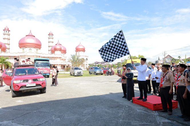 
					Pemkab Aceh Barat dan Pengurus Pramuka Lepas Pawai Ta’aruf MTR Ke24