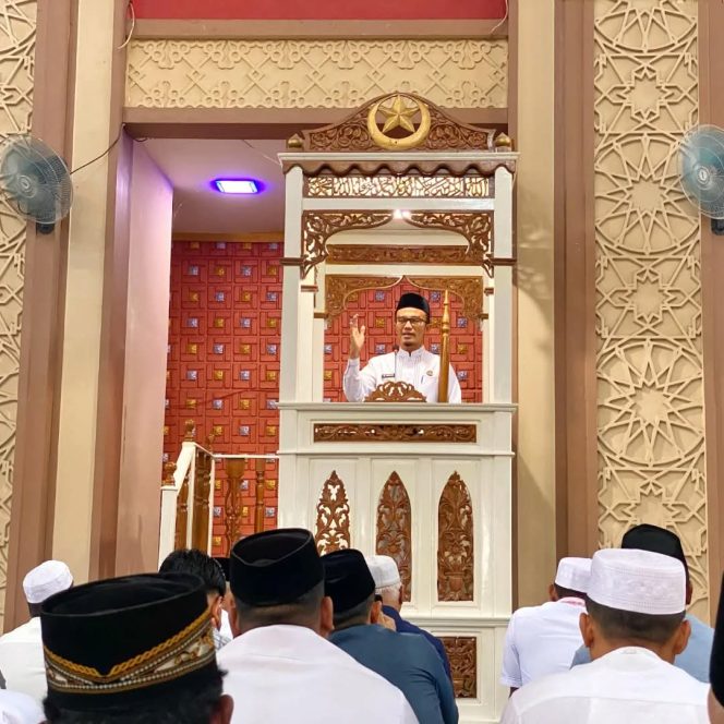 
					HRB, Wali Kota Pertama yang Menjadi Khatib di Masjid Agung Kota Subulussalam
