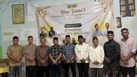 Foto Bersama ketua Alumni dan Sekolah srrta ketua DPRK Nagan Raya,. | Foto : ikhsan