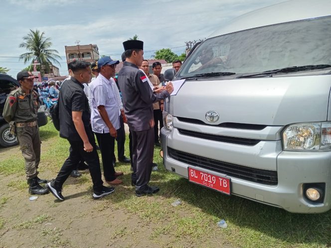 
					Hari Kedua Pemeriksaan Kendaraan Dinas, Bupati Mirwan : Kendaraan Dinas Lebih Terawat Ditangan Tenaga Honorer