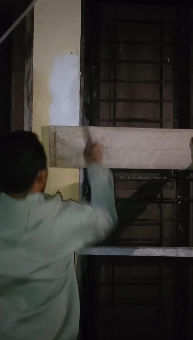 
					Masyarakat Blang Preh Menyegel kantor Keuchik, Terkait Penolakan Pemberhentian PJ Keuchik