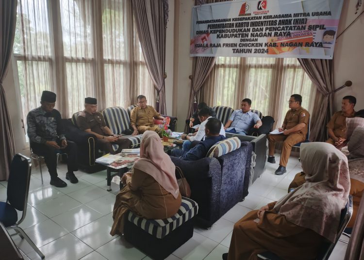 Tim Pansus DPRK Nagan Raya, mulai turun ke dinas terkait dengan LKPJ Bupati Nagan Raya 2024, Senin (21/4/2025). | Foto : Narasiterkini