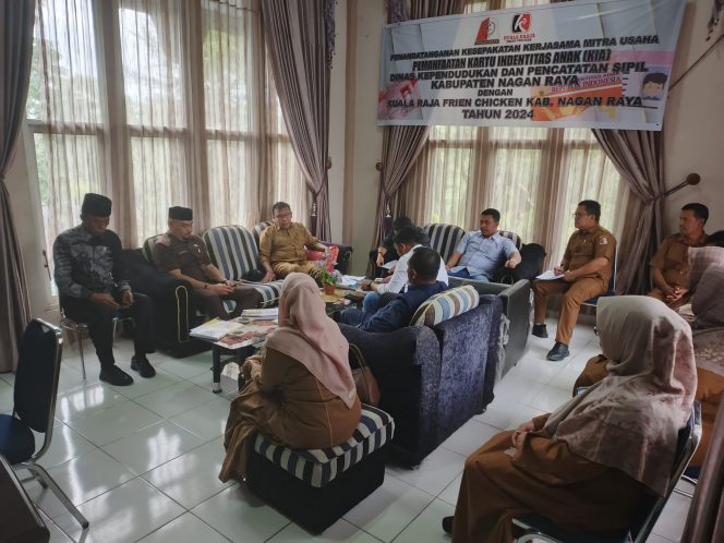
					Tim Pansus DPRK Nagan Raya, mulai turun ke dinas terkait dengan LKPJ Bupati Nagan Raya 2024, Senin (21/4/2025). | Foto : Narasiterkini