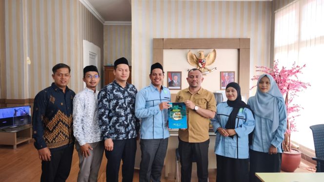 
					DPD BKPRMI Silaturahmi Bersama Wakil Ketua II DPRK Nagan Raya, Kamis (8/5/2025). | foto: ist