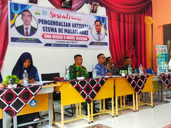 
					SMA Negeri 3 Darul Makmur Menggelar Kegiatan Sosialisasi Terkait Aktivitas Siswa Pada Malam Hari