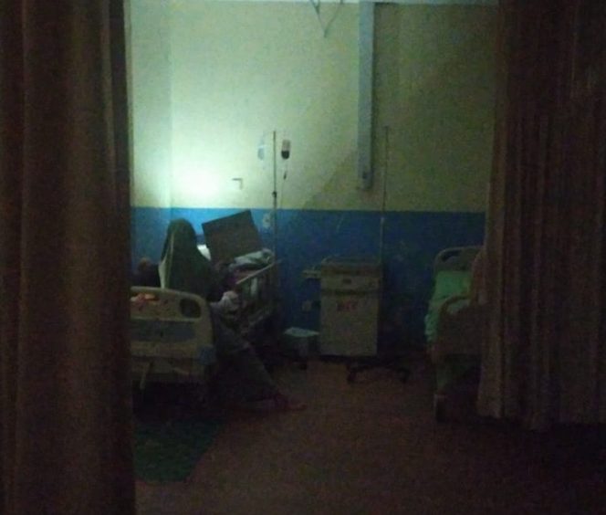 
					Kondisi Ruangan Penyakit Dalam ( Palem) RSU CND Meulaboh, Kabupaten Aceh Barat Jumat (27/6/2025)