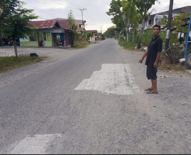
					Warga Singgah Mata II Meulaboh Apresiasi PUPR Aceh Barat Perbaiki Jalan Berlobang