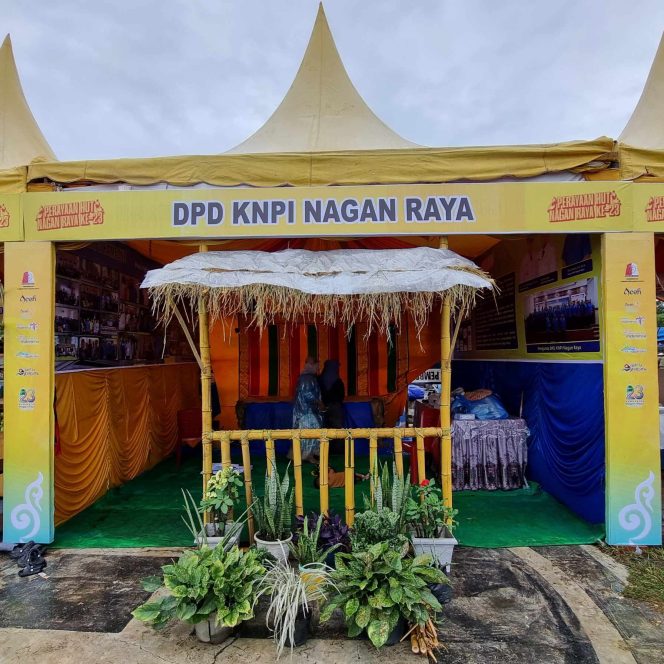 
					DPD KNPI ikut memeriahkan HUT NAGAN Raya yang ke-23. Minggu (20/7/2025). | Foto: Ikhsan