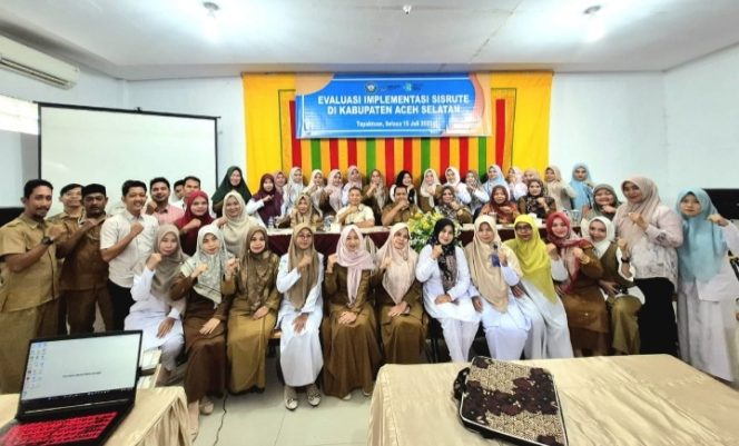 
					Tingkatkan Efektivitas Layanan Kesehatan, Dinkes Aceh Selatan Evaluasi Implementasi SISRUTE