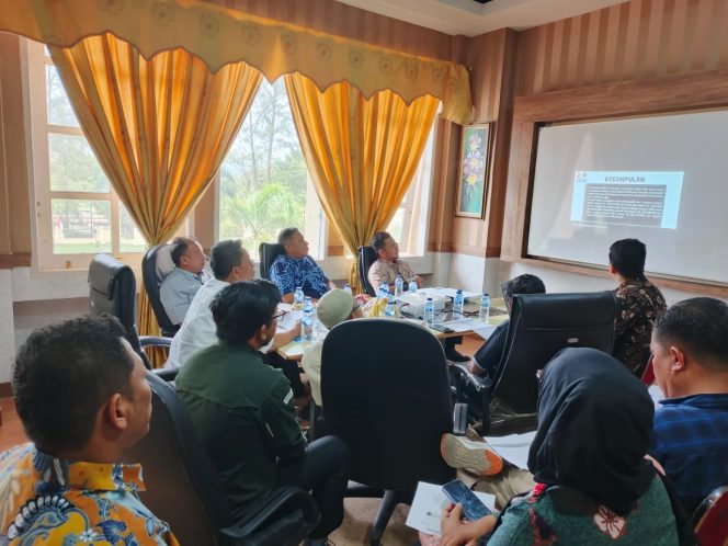 
					Rapat Bahas Perbup 19/2025, Pemkab Nagan Raya Fokus Tertibkan Parkir dan Tingkatkan PAD