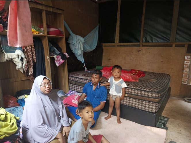 
					Memilukan! 10 Tahun Tinggal Dirumah Tak Layak Huni, Keluarga Saed Multazam di Ujong Fatihan Butuh Perhatian Pemerintah