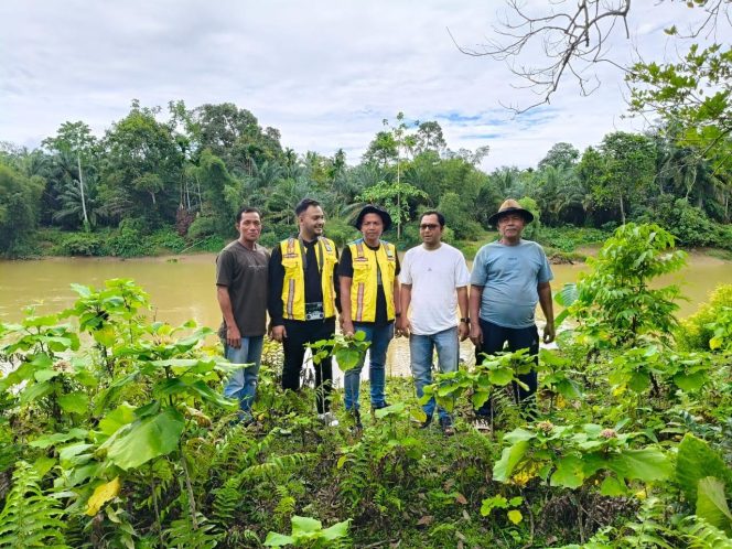 
					Tim survey dari Balai Jalan Nasional Wilayah Aceh. Foto: (Dokumen PUPR Aceh Barat