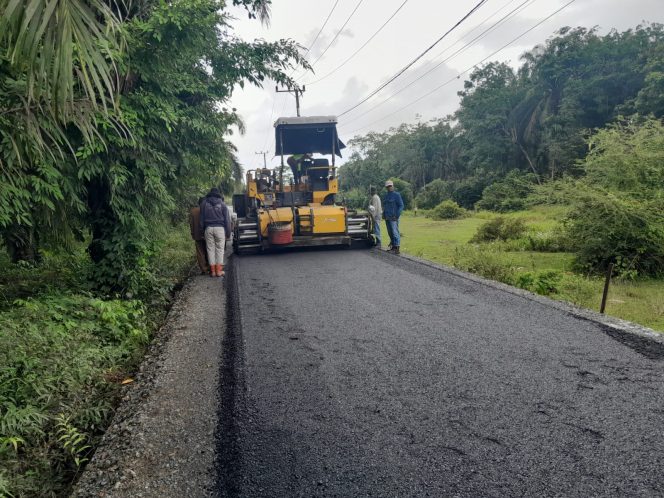 
					PUPR Aceh Barat Lakukan Peningkatan Ruas Jalan Komplek Perumahan ADB