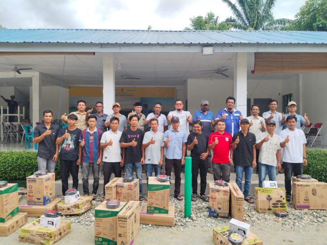 
					Bentuk Apresiasi, Pemanen Sawit Terbaik Raih Juara dari PT Socfindo kebun Seumayam 