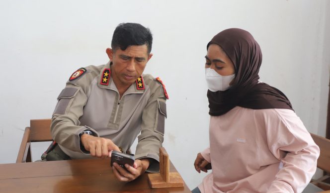 
					Dosen Ini Sampaikan Kegundahan Hatinya ke Kapolda Aceh: Akses Terputus, Orangtuanya Belum Bisa Dihubungi