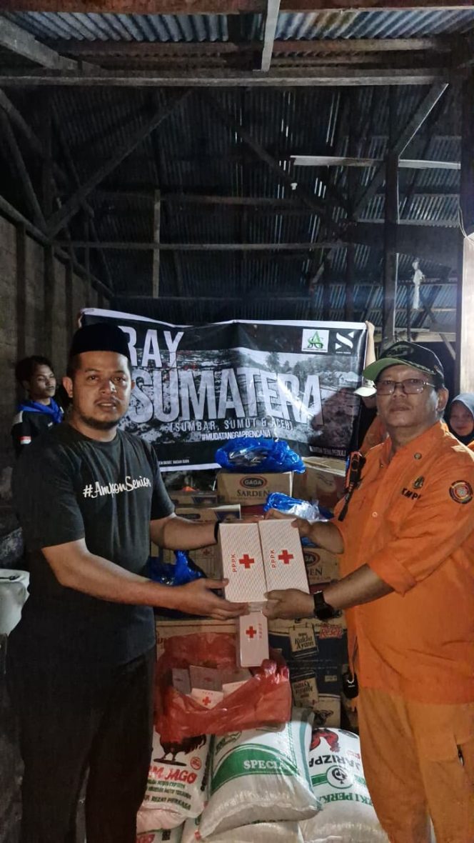 
					SENA MUDA dan ASAG NAGAN RAYA Salurkan Bantuan Kepada Korban Bencana Beutong Ateuh Banggalang