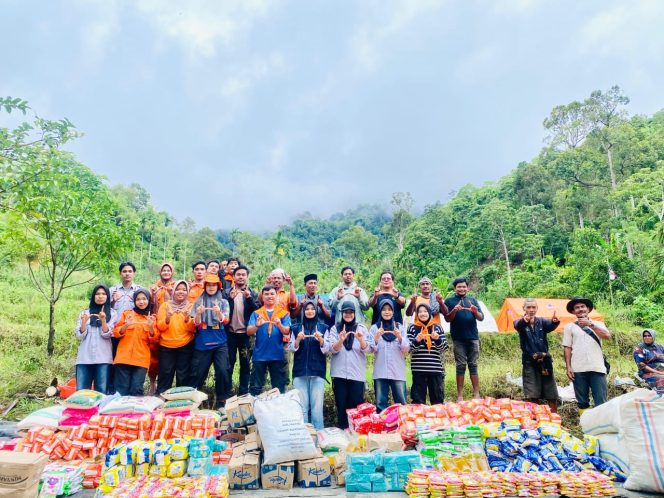 
					Tim Relawan UTU Bawa Bantuan ke Titik Lokasi Terparah Beutong Ateuh Banggalang