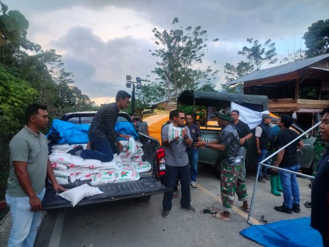 
					Peduli Warga Terdampak Bencana Banjir Bandang, PT Socfindo Seunagan Salurkan Sembako ke Beutong Ateuh Banggala