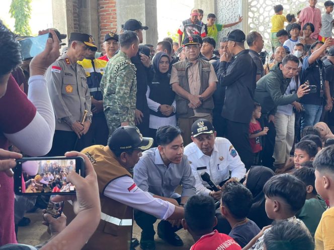 
					Kapolda Aceh Dampingi Wapres Gibran Kunjungan Kerja ke Lokasi Banjir Bandang Pidie Jaya