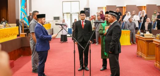 Prosesi pelantikan (PAW) Anggota DPRK Nagan Raya Said Isa Quraisy | Foto : ist