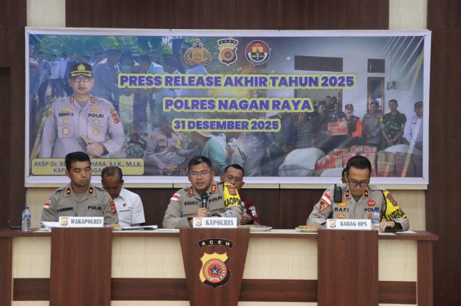 
					Polres Nagan Raya Gelar Press Release Tahunan 2025, Ungkap Capaian Kinerja dan Komitmen Pelayanan Humanis