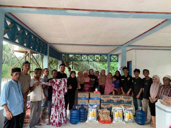 
					AMPPB-NARA Salurkan Bantuan ke Posko Pengungsian Tripa Makmur