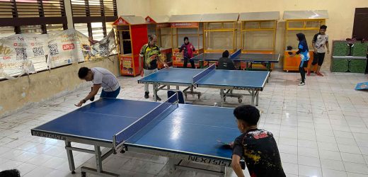 Atlet Tenis Meja Nagan Raya Uji Tanding Bersama Atlet Tenis Meja Aceh Barat. | Foto: ist