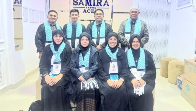 
					Delapan GTK Berprestasi Tingkat Provinsi Diumrahkan