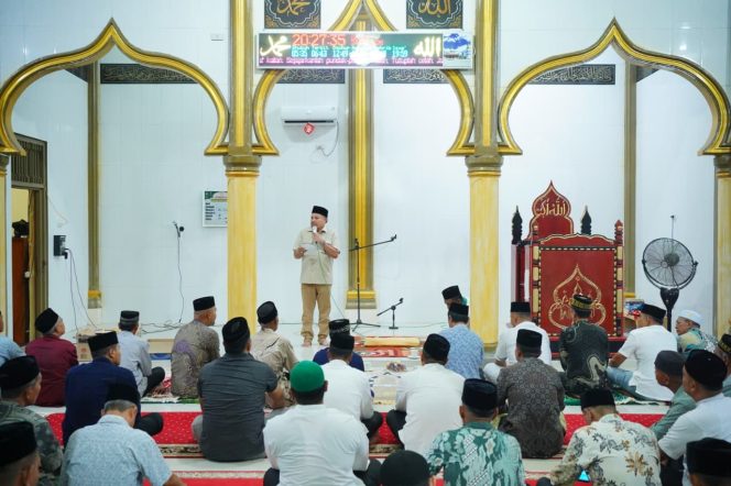 
					Bupati TRK Pimpin Tim Safari Ramadan Pemkab Nagan Raya ke Darul Makmur