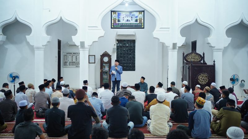 Camat Kuala Dampingi Bupati Safari Ramadhan di Masjid Baiturrahim