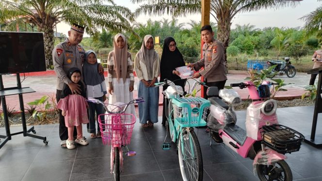 
					Dari Sosialisasi Hingga Santunan, Brimob Aceh Hadirkan Kebahagiaan di Bulan Ramadhan