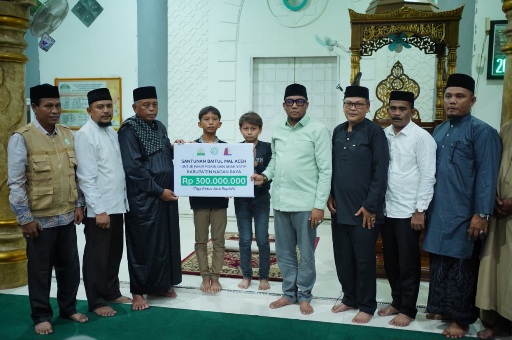 Tim Safari Ramadhan Pemerintah Aceh Salurkan Rp300 Juta ke Nagan Raya, Wabup Raja Sayang Sampaikan Terima Kasih