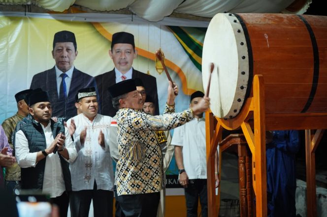 
					Meriahkan Idulfitri 1447 H, Bupati TRK Lepas Ribuan Peserta Pawai Takbiran